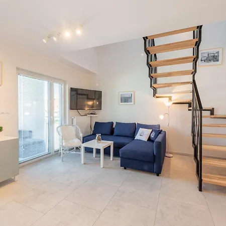 Jasne I Nowoczesne Sun Seasons 24 Blisko Plazy By Renters Niechorze