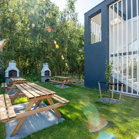 Jasne I Nowoczesne Apartamenty Sun Seasons 24 Blisko Plazy By Noclegi Renters Apartment Niechorze