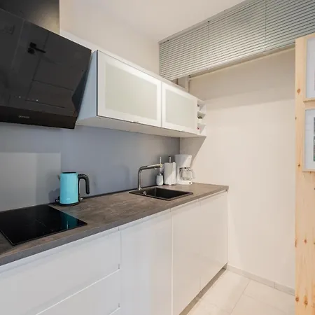 Apartment Jasne I Nowoczesne Apartamenty Sun Seasons 24 Blisko Plazy By Noclegi Renters