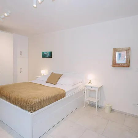 Apartment Jasne I Nowoczesne Apartamenty Sun Seasons 24 Blisko Plazy By Noclegi Renters